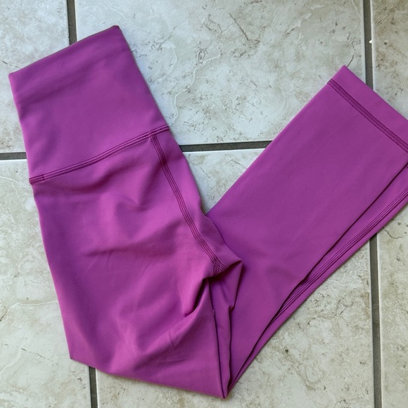 lululemon Women's Wunder Train Leggings 21" Inseam Size 2 Pow Pink Tone - Picture 6 of 6